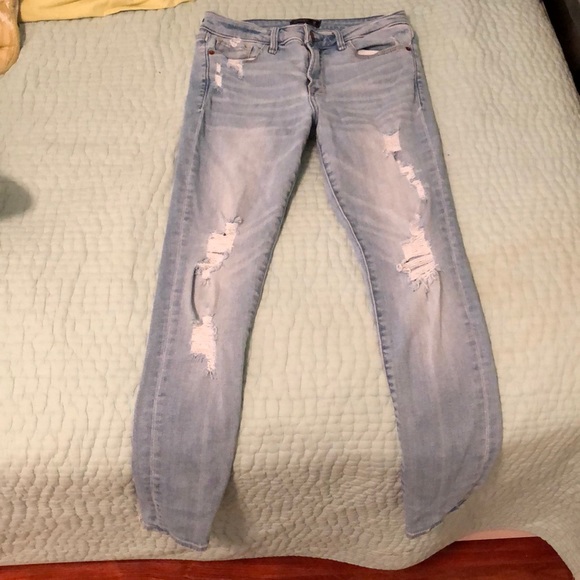 Abercrombie & Fitch Denim - ABERCROMBIE AND FITCH RIPPED JEANS